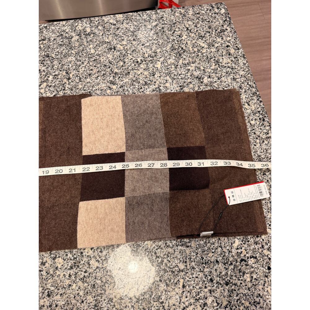 Shanghai Story Men's Luxury Brown Plaid Wool Scarf NWT - Picture 6 of 7